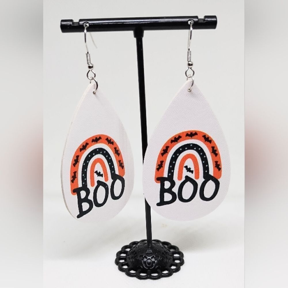 Halloween earrings faux leather new e54‎